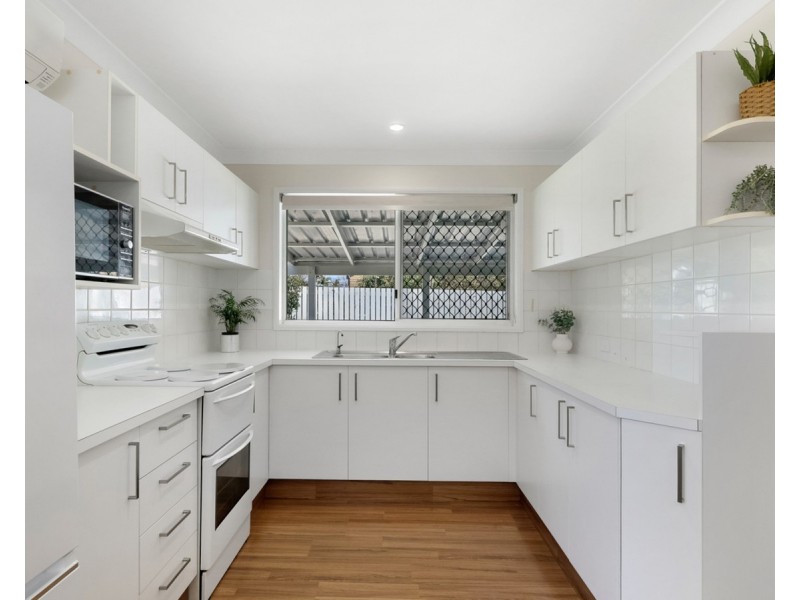1/29 Brown Street, Labrador QLD 4215