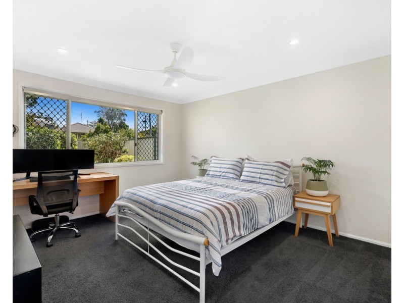 1/29 Brown Street, Labrador QLD 4215