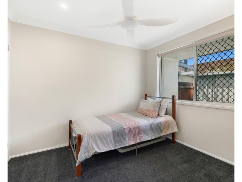 1/29 Brown Street, Labrador QLD 4215