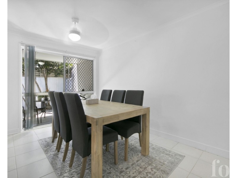 1/12 McWilliam Close, Labrador QLD 4215