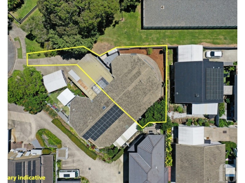 1/12 McWilliam Close, Labrador QLD 4215