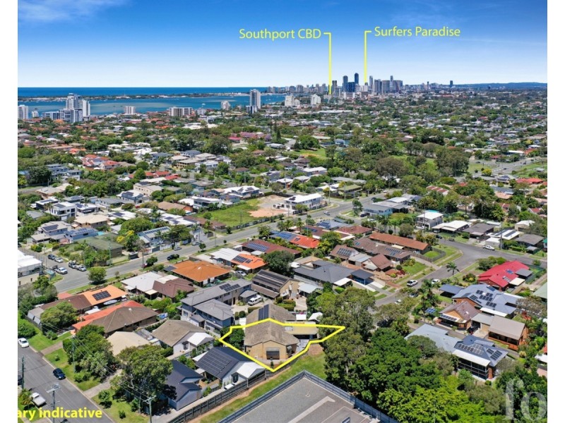 1/12 McWilliam Close, Labrador QLD 4215