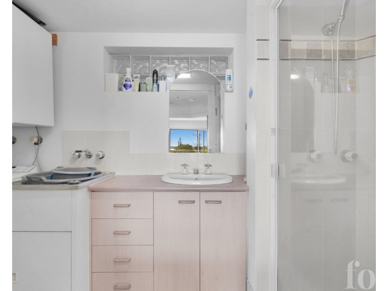 31/106-108 Marine Parade, Southport QLD 4215