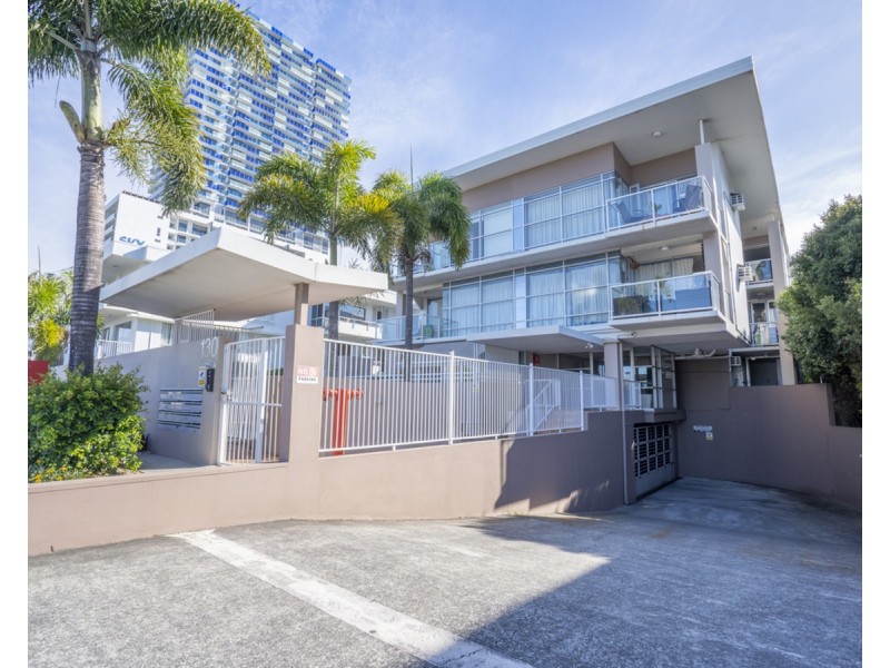 7/130 Marine Parade, Southport QLD 4215
