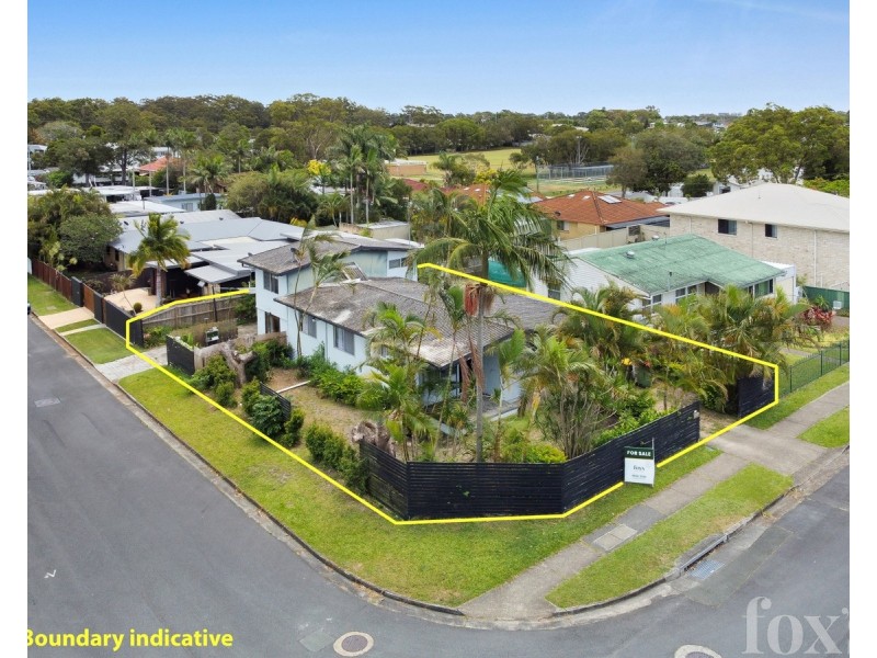 59 Deakin Avenue, Southport QLD 4215