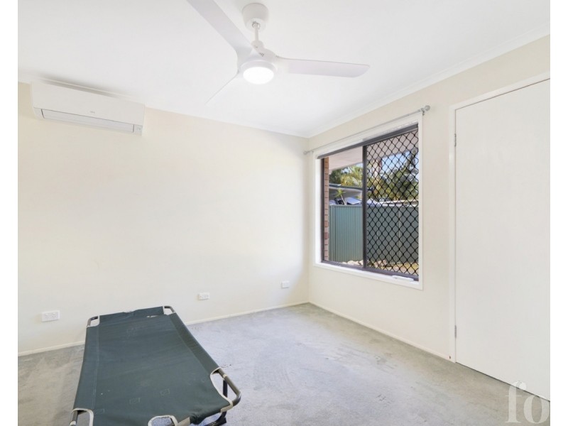 2/8 Telopea Street, Labrador QLD 4215