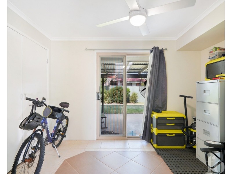 2/8 Telopea Street, Labrador QLD 4215
