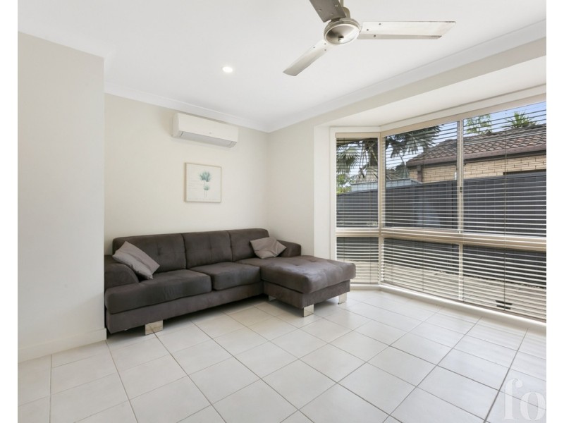 1/9 Stephanie Court, Labrador QLD 4215