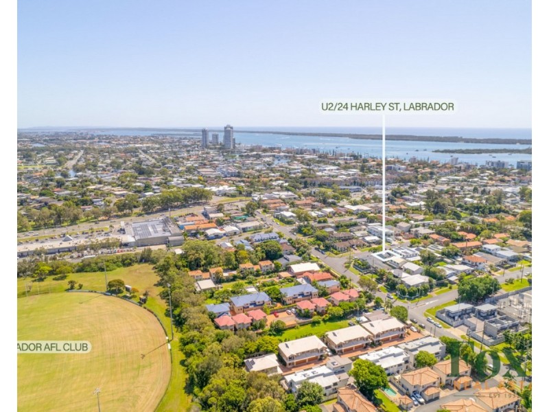 2/24 Harley Street, Labrador QLD 4215