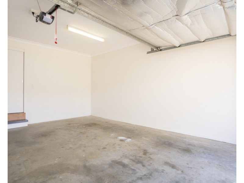 2/24 Harley Street, Labrador QLD 4215