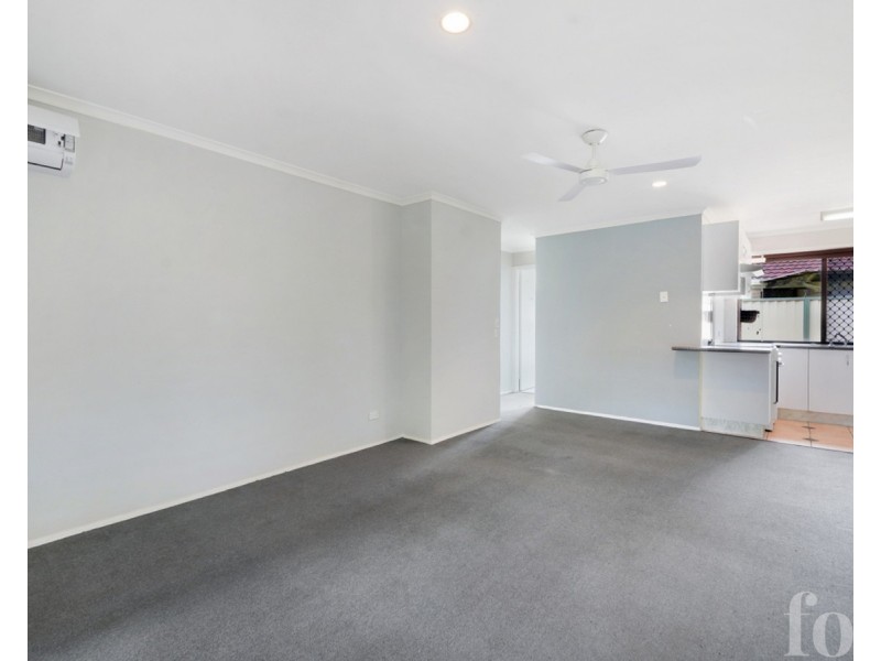 1/27 Morinda Way, Labrador QLD 4215