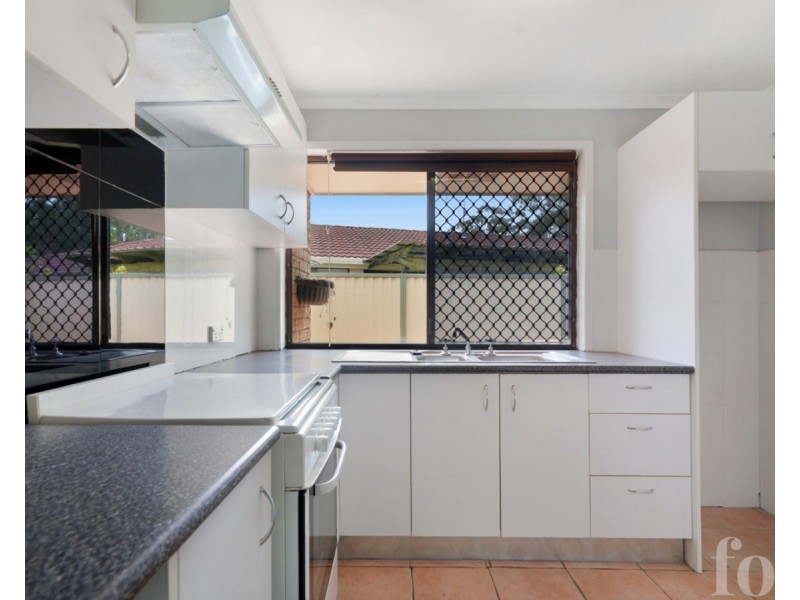 1/27 Morinda Way, Labrador QLD 4215