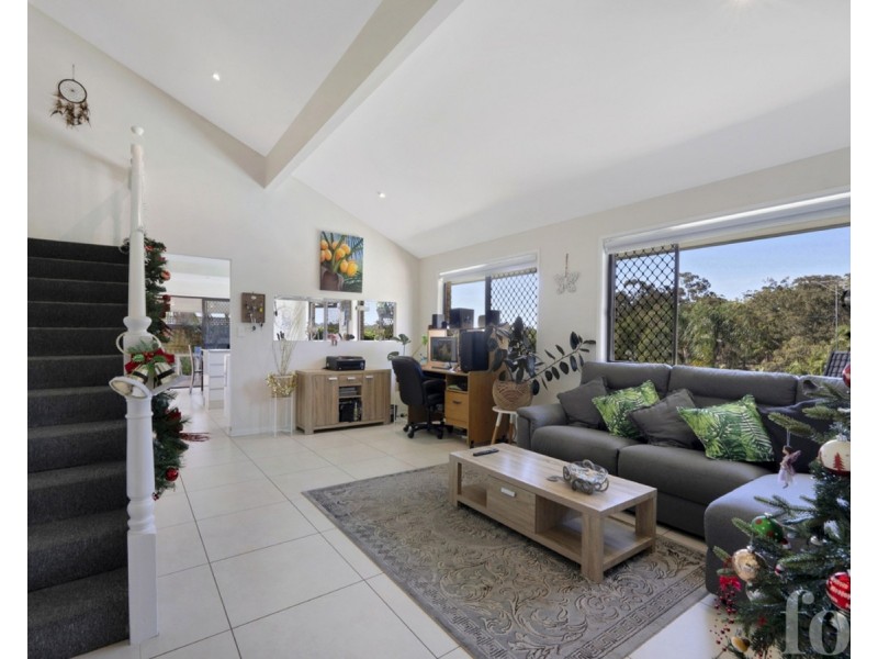 10 Wilga Court, Ashmore QLD 4214