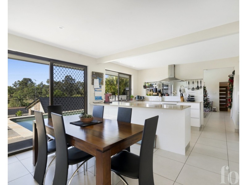 10 Wilga Court, Ashmore QLD 4214