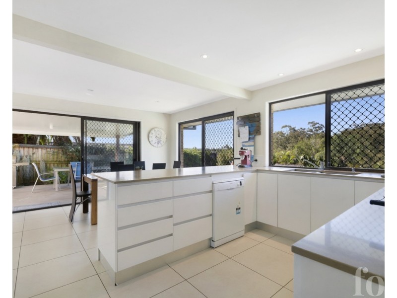 10 Wilga Court, Ashmore QLD 4214