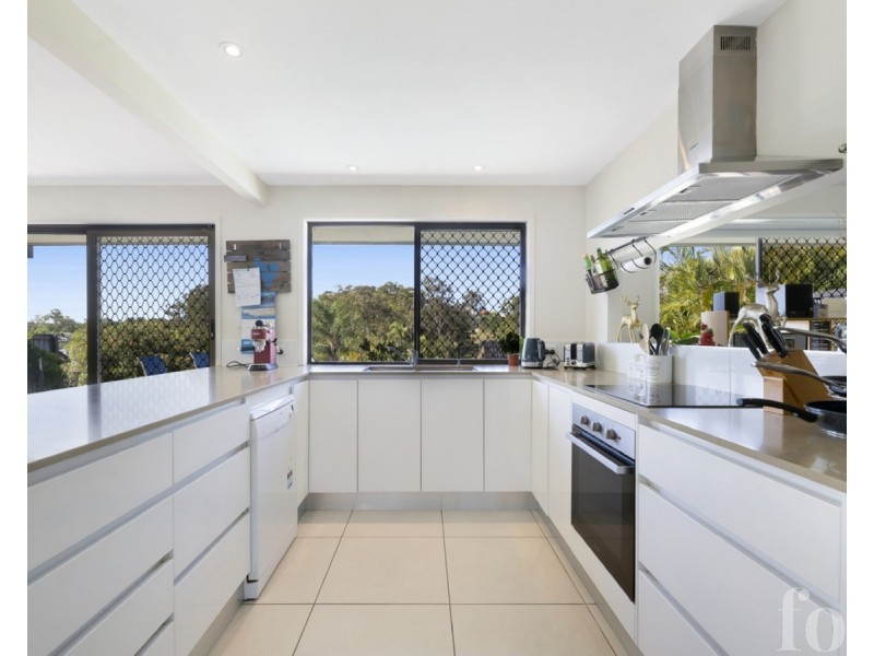 10 Wilga Court, Ashmore QLD 4214