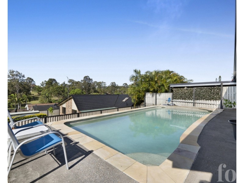 10 Wilga Court, Ashmore QLD 4214