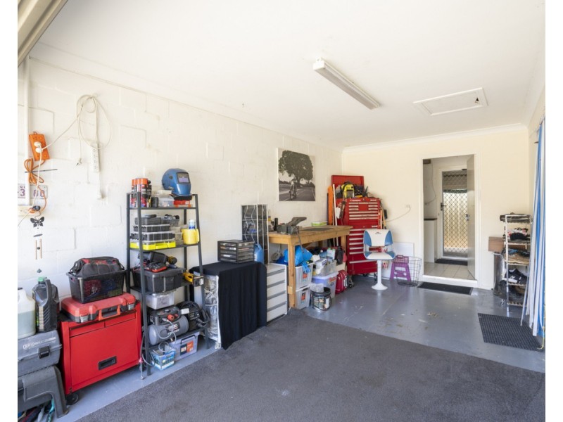 2/3 Riccarton Place, Labrador QLD 4215