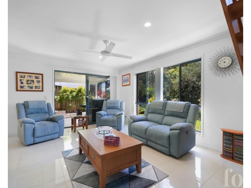 2/118 Ridgeway Avenue, Southport QLD 4215