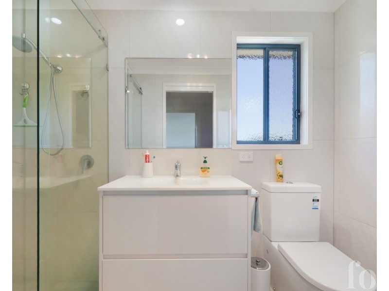 2/118 Ridgeway Avenue, Southport QLD 4215