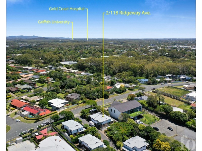 2/118 Ridgeway Avenue, Southport QLD 4215