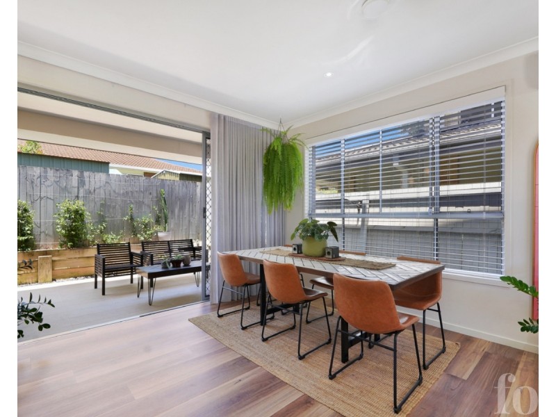 1/9 McWilliam Close, Labrador QLD 4215