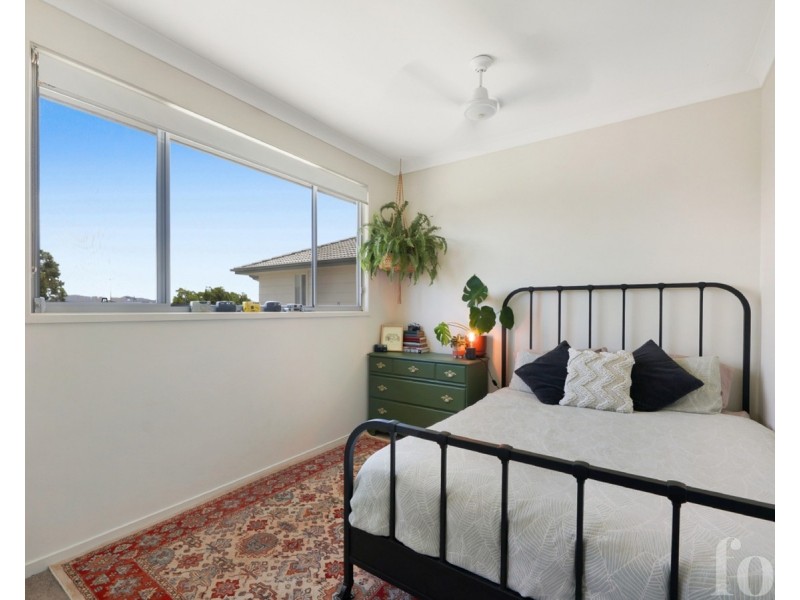 1/9 McWilliam Close, Labrador QLD 4215