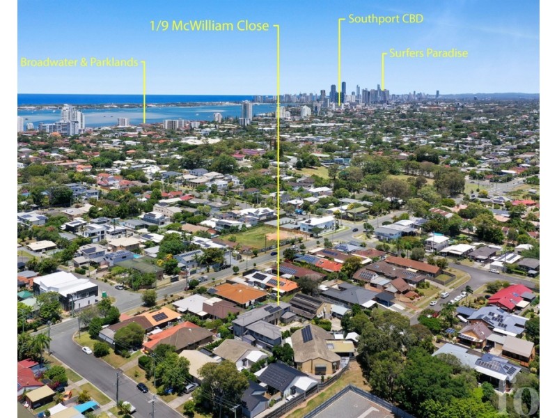 1/9 McWilliam Close, Labrador QLD 4215