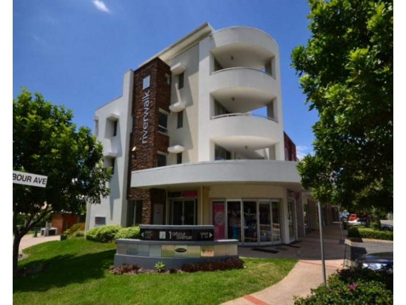 4/1 Arbour Avenue, Robina QLD 4226