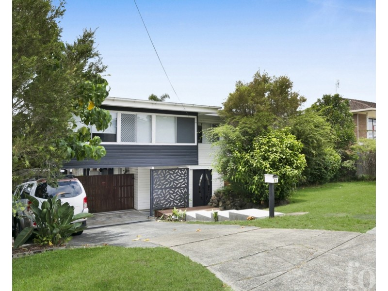 57 Kumbari Avenue, Southport QLD 4215