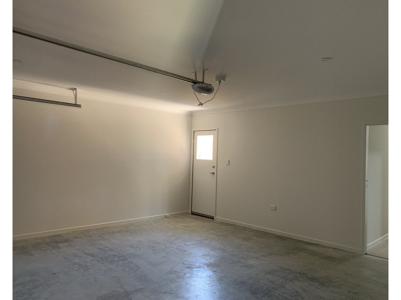 28 Ioannou Place, Coomera QLD 4209