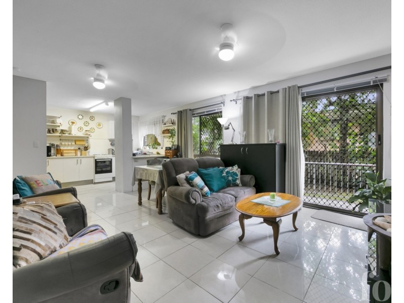 2/63 Bauer Street, Southport QLD 4215