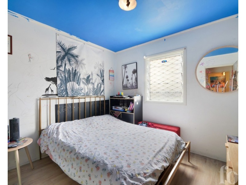 2/107A Frank Street, Labrador QLD 4215