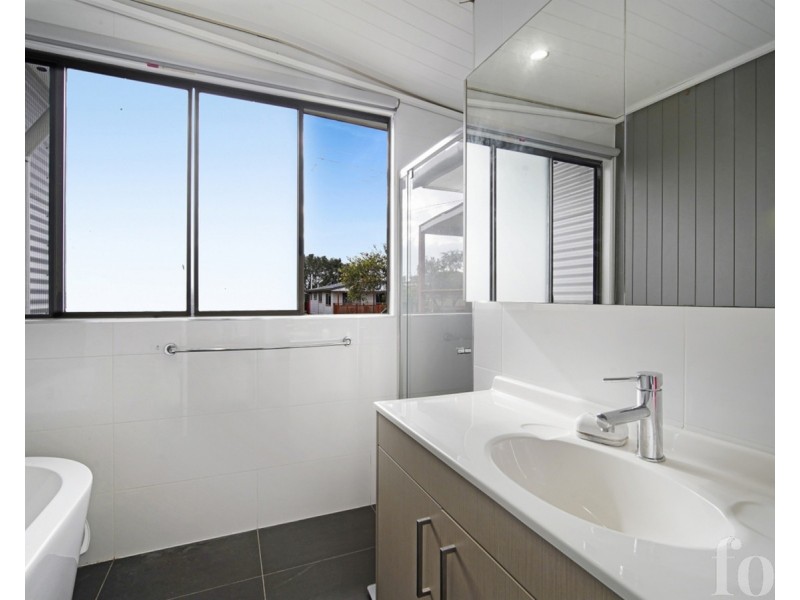 21 Kingsley Street, Labrador QLD 4215