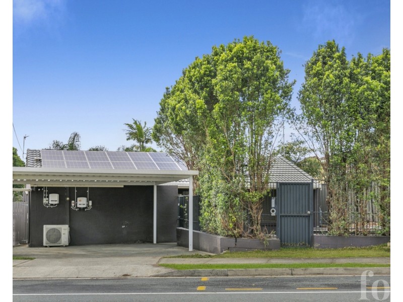 64 Ridgeway Avenue, Southport QLD 4215