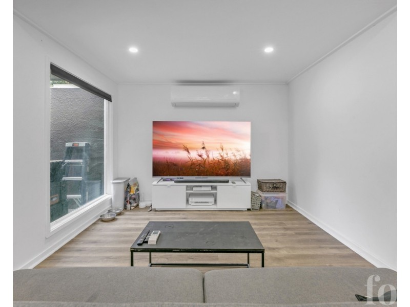 64 Ridgeway Avenue, Southport QLD 4215