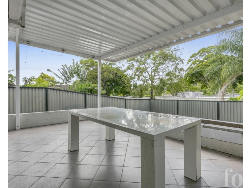 64 Ridgeway Avenue, Southport QLD 4215