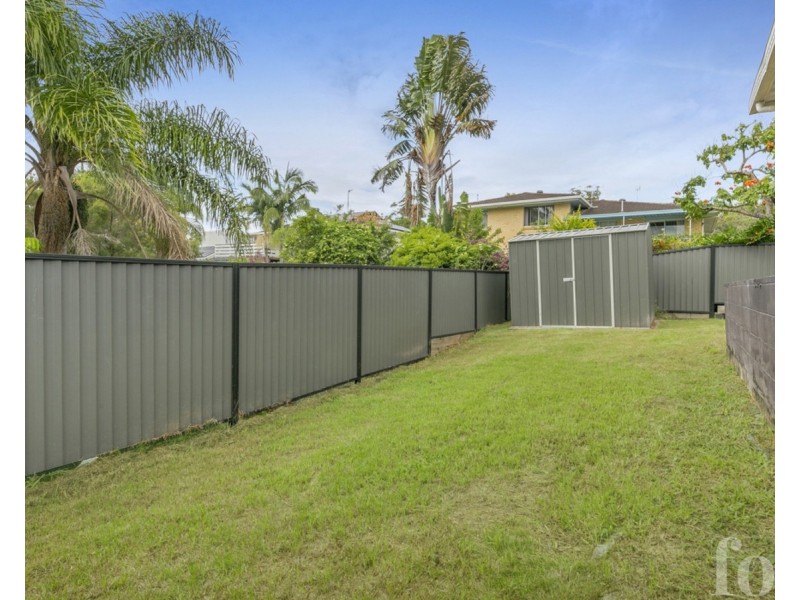 64 Ridgeway Avenue, Southport QLD 4215