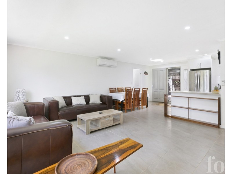 9 Hocking Street, Arundel QLD 4214