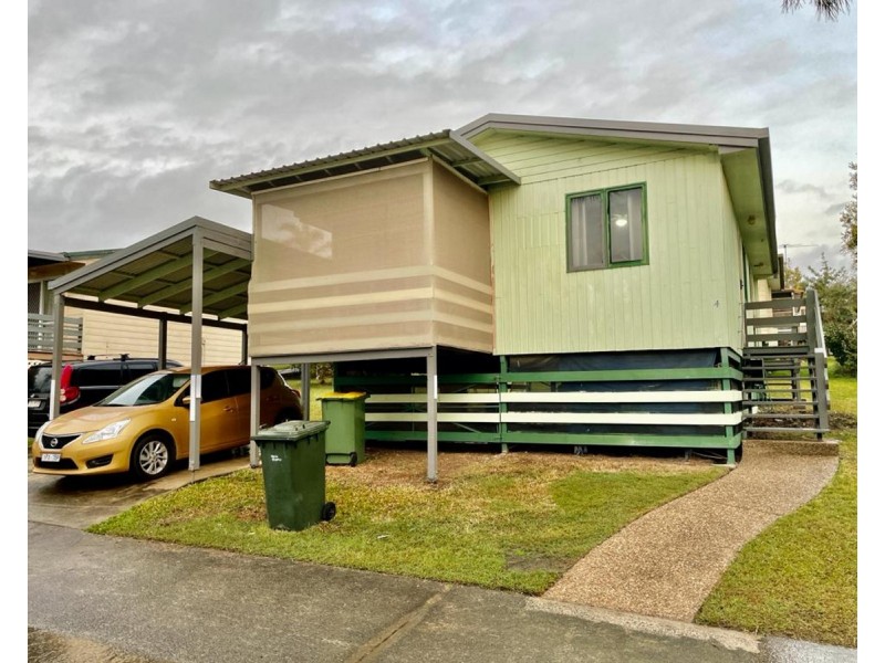 4 Silky Oak Crescent, Stapylton QLD 4207