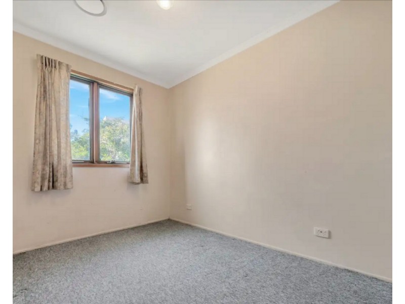 4 Silky Oak Crescent, Stapylton QLD 4207