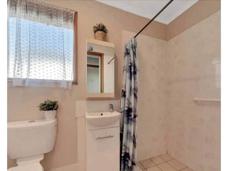 4 Silky Oak Crescent, Stapylton QLD 4207