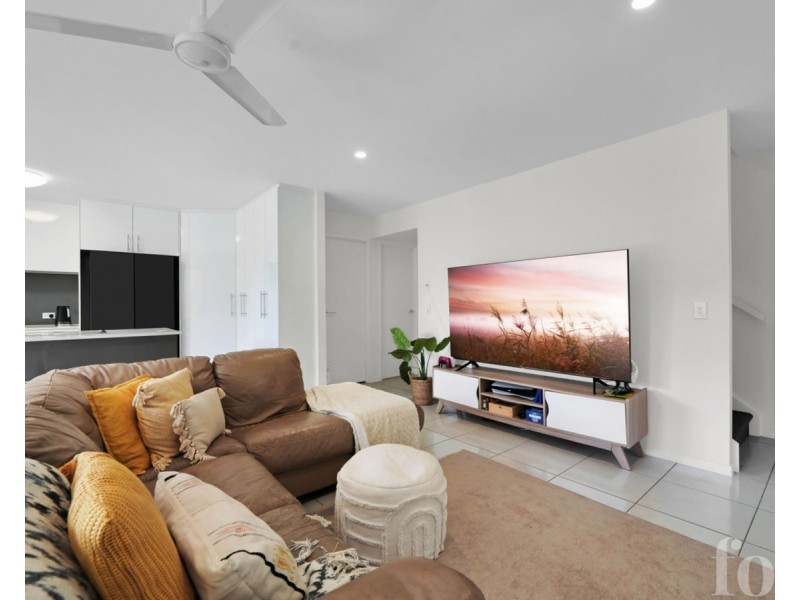 29/37 Witheren Circuit, Pacific Pines QLD 4211