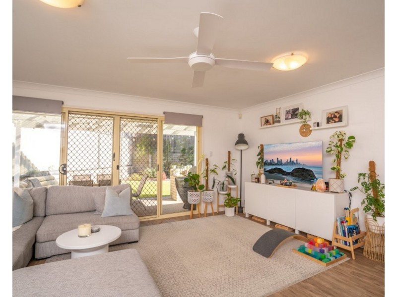 15 Gemini Circuit, Molendinar QLD 4214