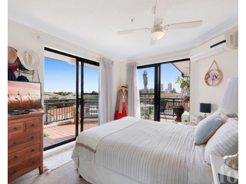 35/452 Marine Parade, Biggera Waters QLD 4216