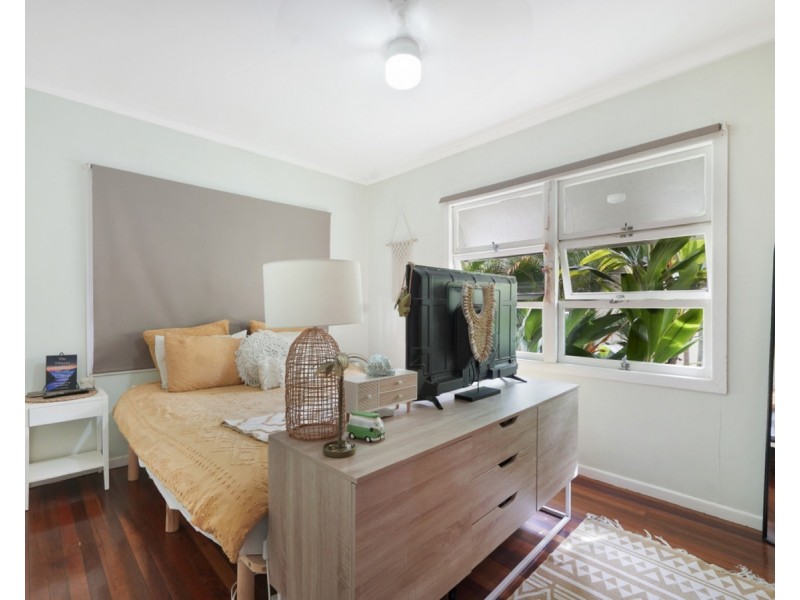 88 Turpin Road, Labrador QLD 4215
