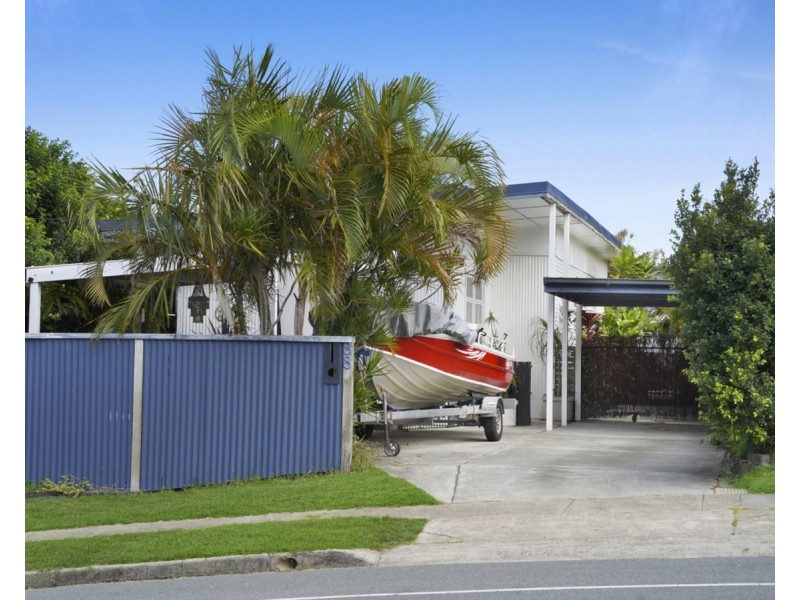 88 Turpin Road, Labrador QLD 4215