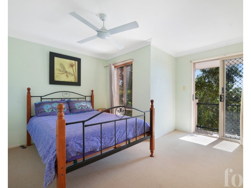 4 Redwood Place, Molendinar QLD 4214