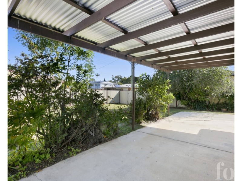 128 Wilson Street, Labrador QLD 4215