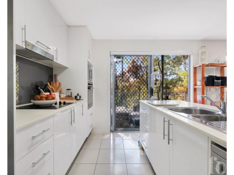 16/37 Witheren Circuit, Pacific Pines QLD 4211